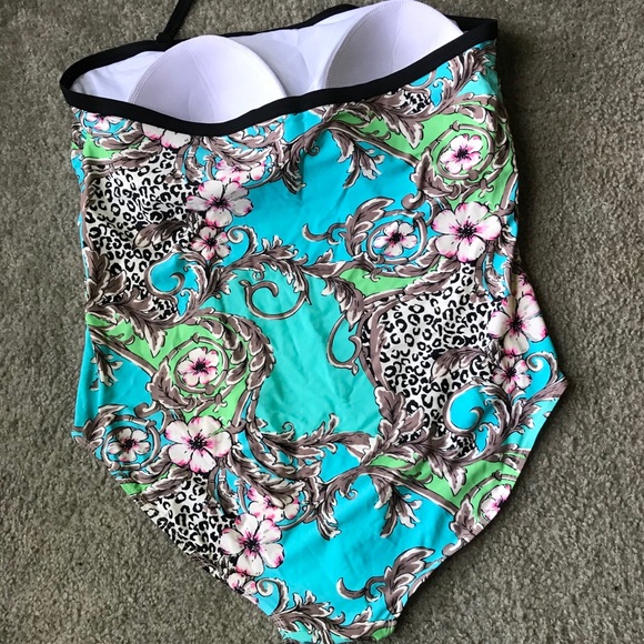 one piece swimsuit Sz 24 NWOT animal print - Picture 3 of 7